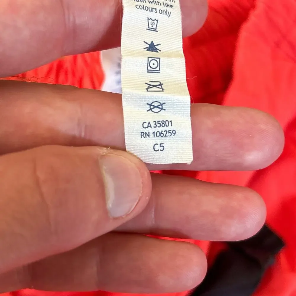 Lululemon Spring Break Away Short Red Coral Cuffed Athletic Shorts Women's 6